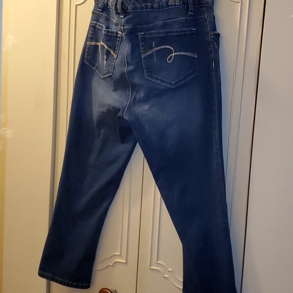 Jeans 👖 - Picture 3 of 4